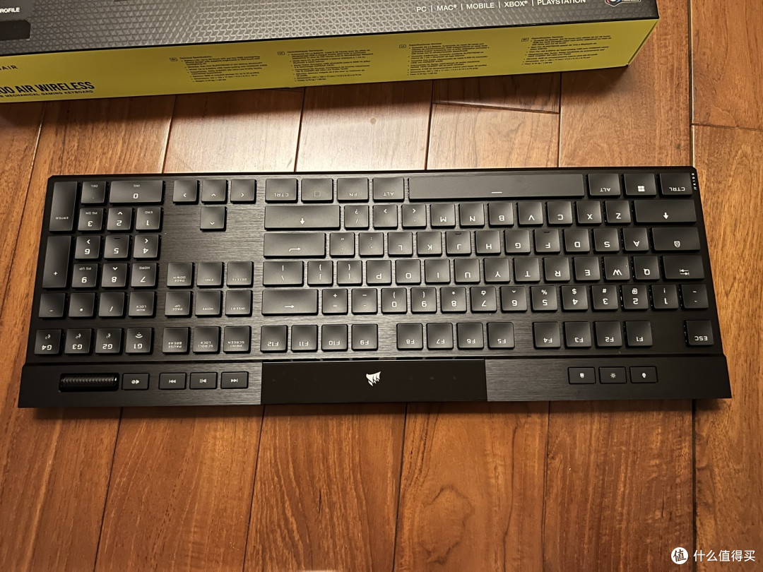 海盗船CORSAIR K100 AIR无线机械键盘开箱