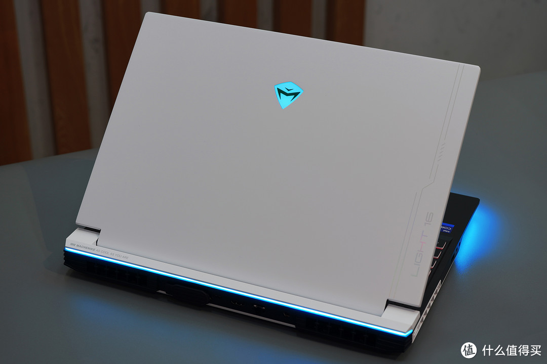 内行评测:酷睿i9-13900HX加持水冷散热系统!机械师曙光 16 Pro 游戏本评测