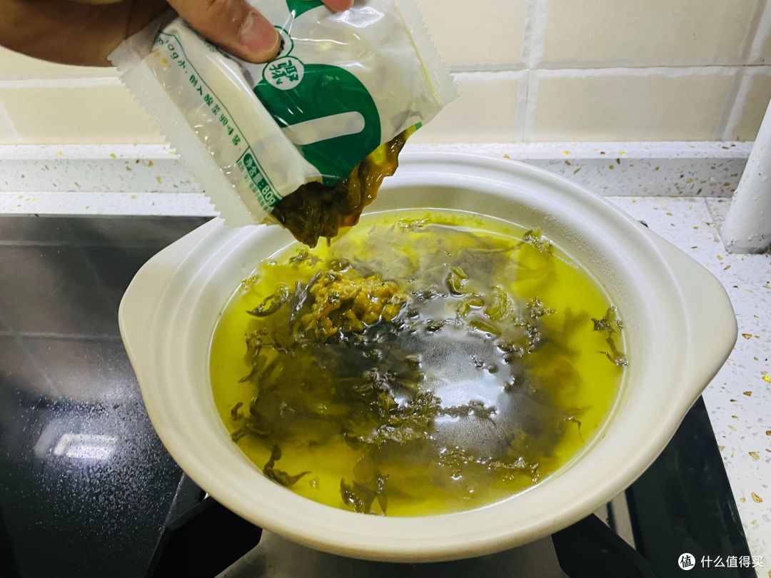 全民众测!张大妈请我吃饭啦,这酸菜鱼滑溜得不要不要滴!