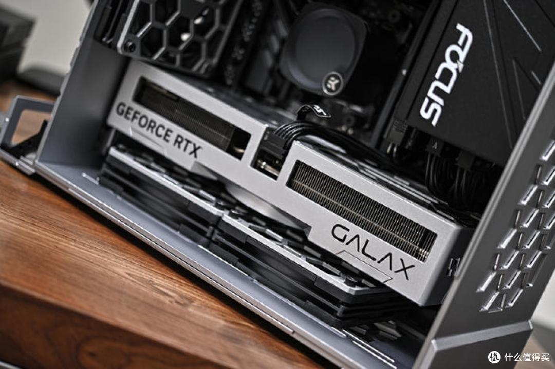 高质感无光主机——ROG X670E-GENE+ aboStudio ContainerL 装机展示