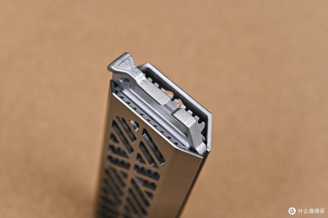 高质感无光主机——ROG X670E-GENE+ aboStudio ContainerL 装机展示