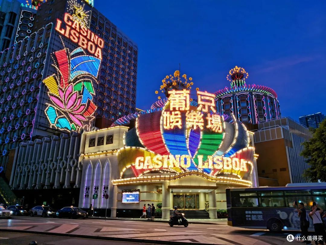 为了拍博物馆，首发买了荣耀Magic 5 Pro