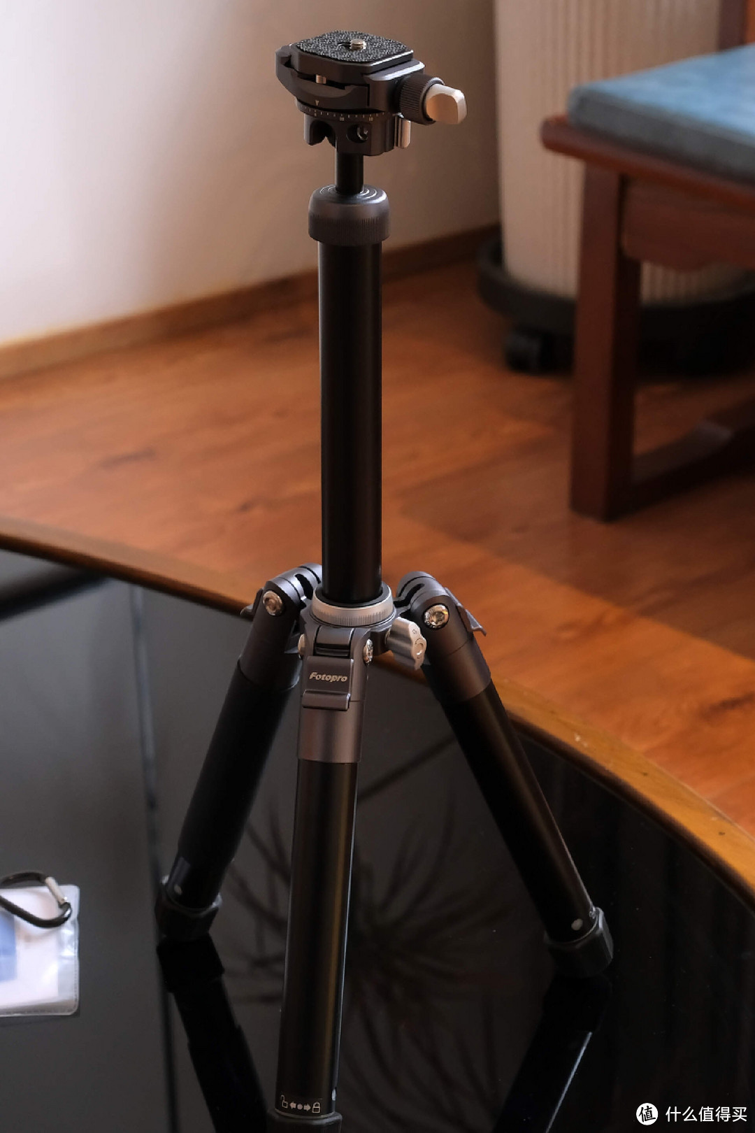 摄影大师们推荐的便携三脚架，富图宝FY820，才25cm、800g你敢信