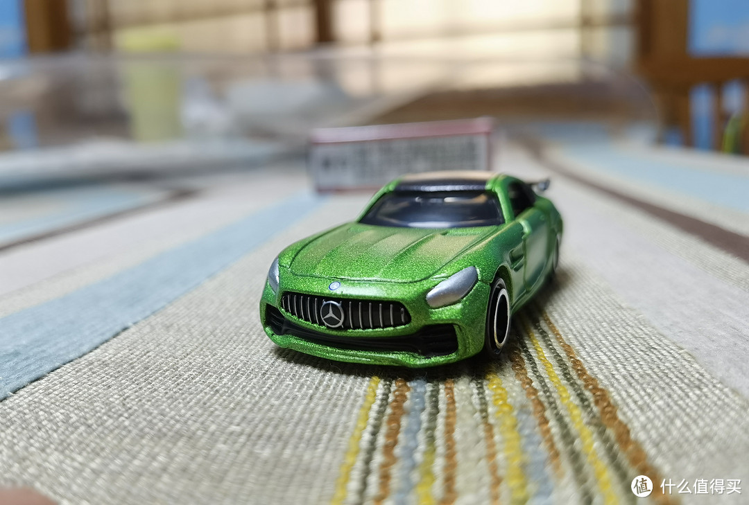 ​多美卡红白盒7号车-奔驰AMG GT R