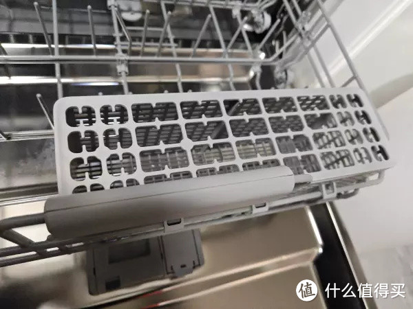 洗碗？不是事！解决家庭矛盾的好帮手，米家独嵌两用洗碗机15套
