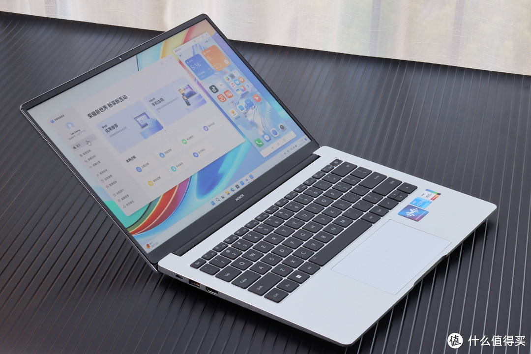 23款荣耀MagicBook X14 Pro测评：智慧互联的越级体验！