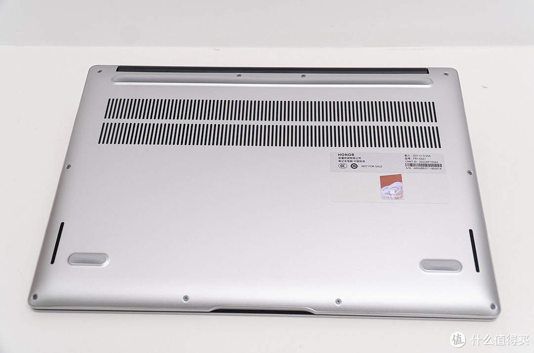 更轻更薄性能更强！全新荣耀MagicBook X 14 Pro开箱体验