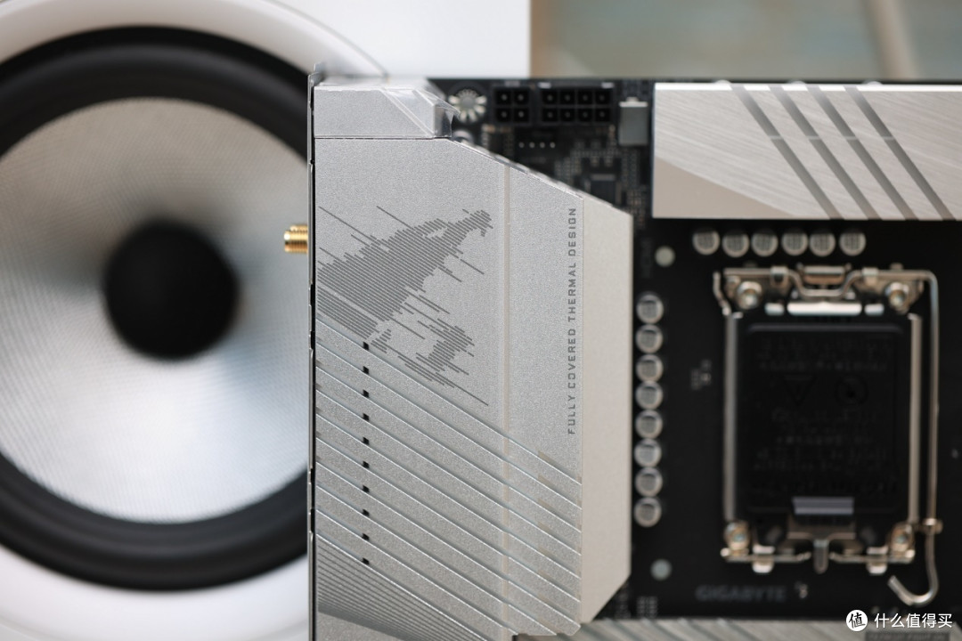 性能与颜值兼具，技嘉小雕WIFI B760M AORUS ELITE AX主板评测