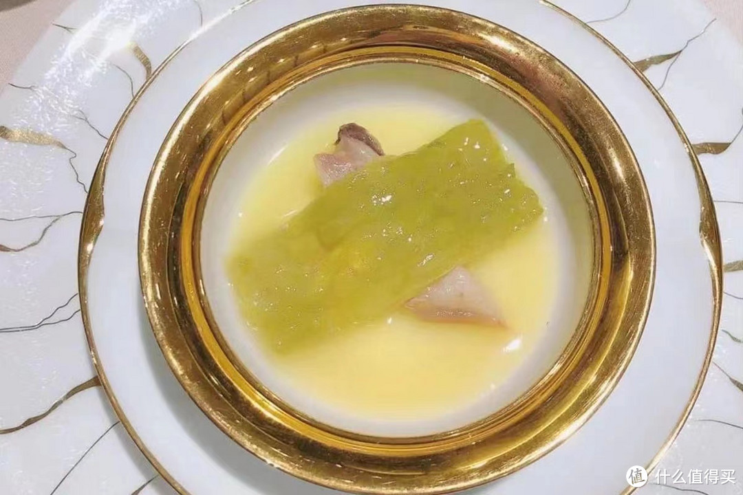 “燕”席— 马爹利与新派潮味