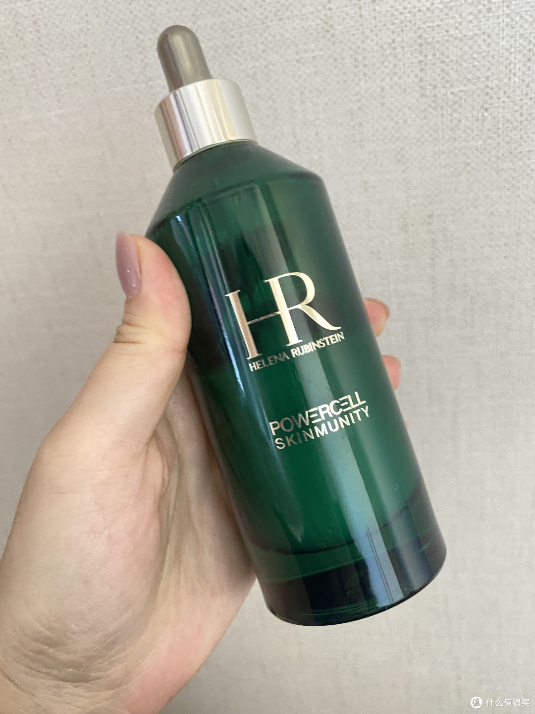 初老、敏感肌、烂脸,一瓶多效的HR绿宝瓶精华真是绝了!