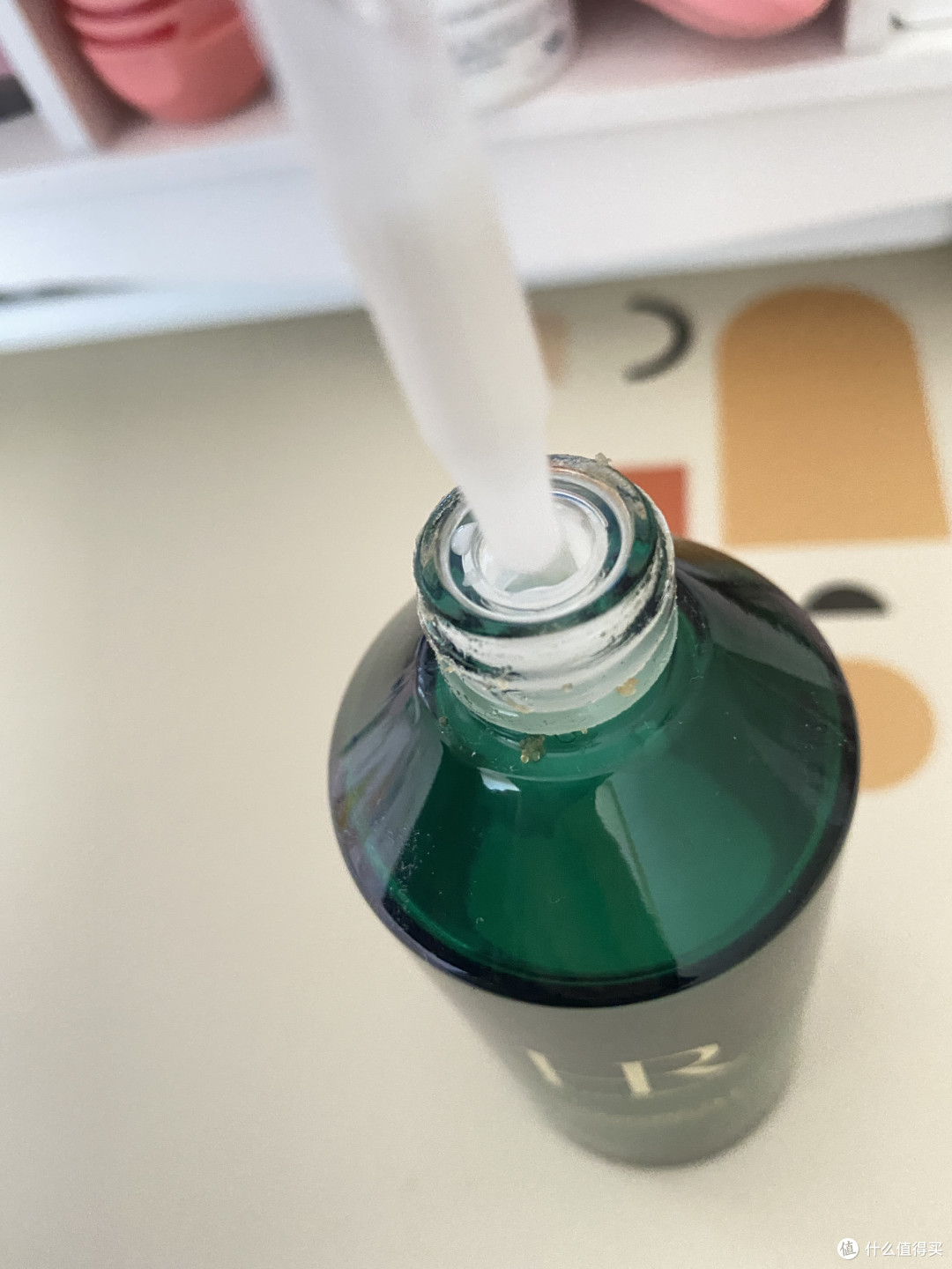 初老、敏感肌、烂脸,一瓶多效的HR绿宝瓶精华真是绝了!