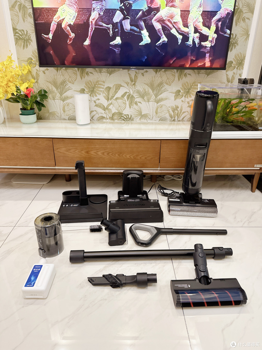 4D清洁、全屋覆盖的“小机皇”—追觅M13 Beta洗地机，演绎一机多能的生活多面手