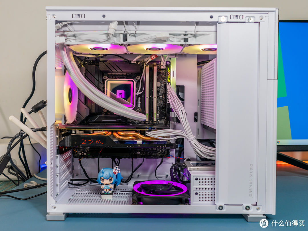 艾湃电竞360水冷 乔思伯d41带副屏机箱变身高颜值苹果机,有点小翻车