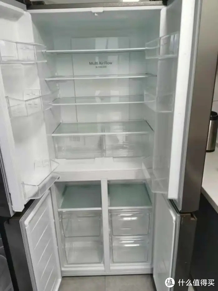 格力十字对开门冰箱，助力延长食材保鲜期