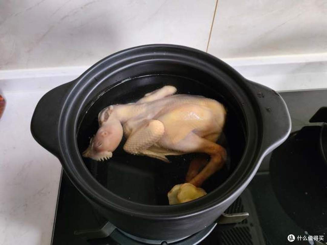 春天宜养肝,建议这3样一起炖汤,香气从厨房飘到卧室