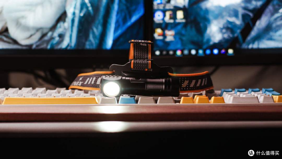 【小巧便携长续航】FENIX HM61R V2.0头灯