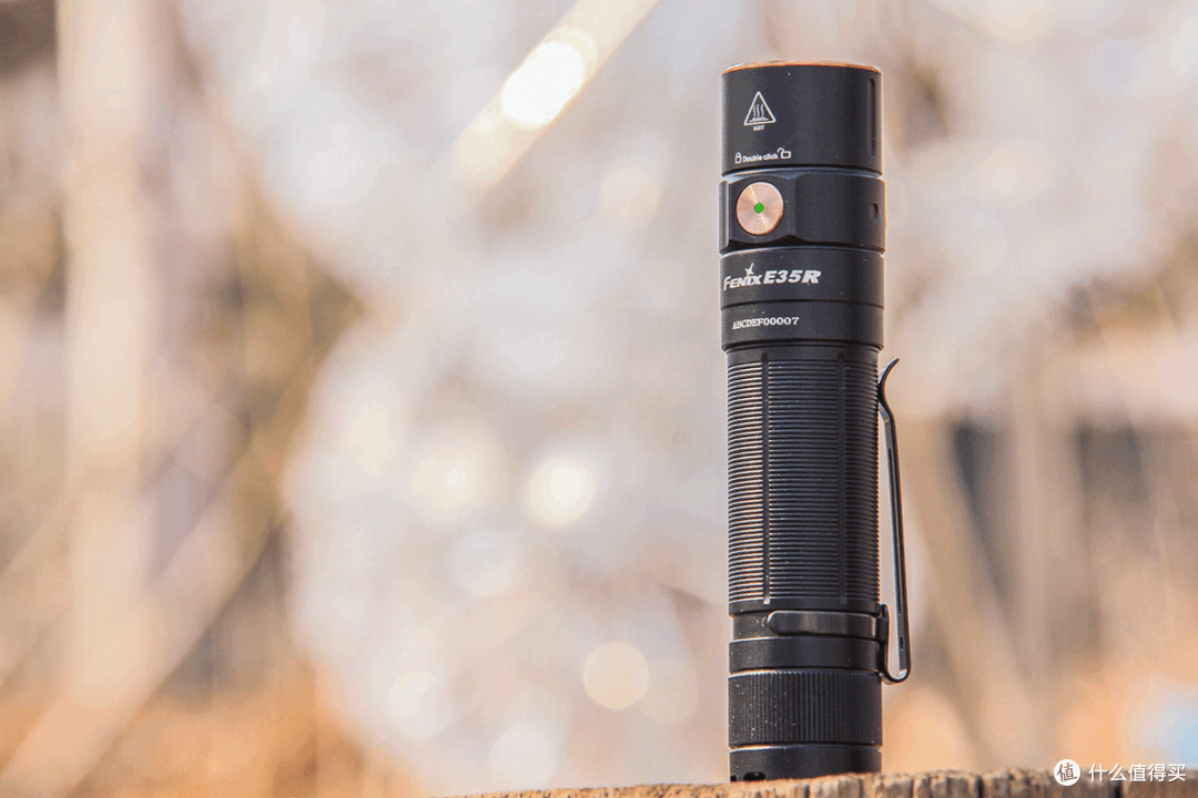 EDC佳品,保证足下安全:FENIX E35R手电