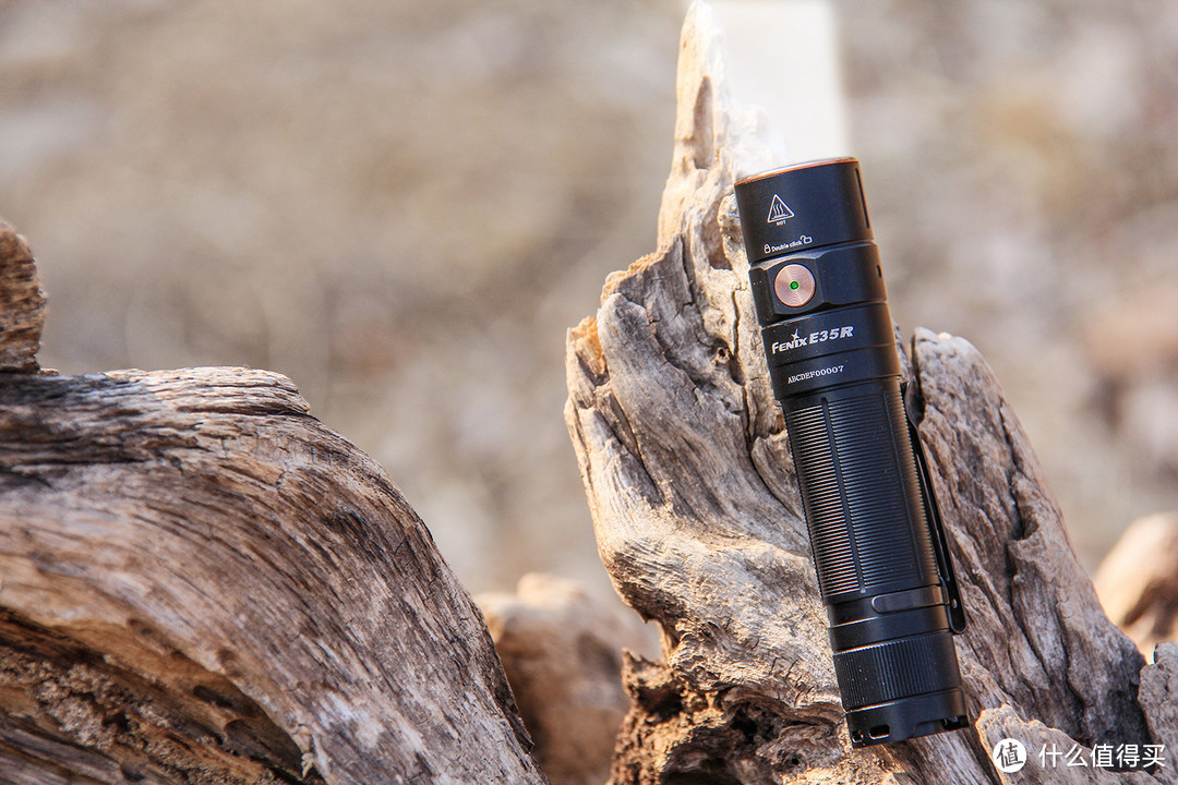 EDC佳品,保证足下安全:FENIX E35R手电