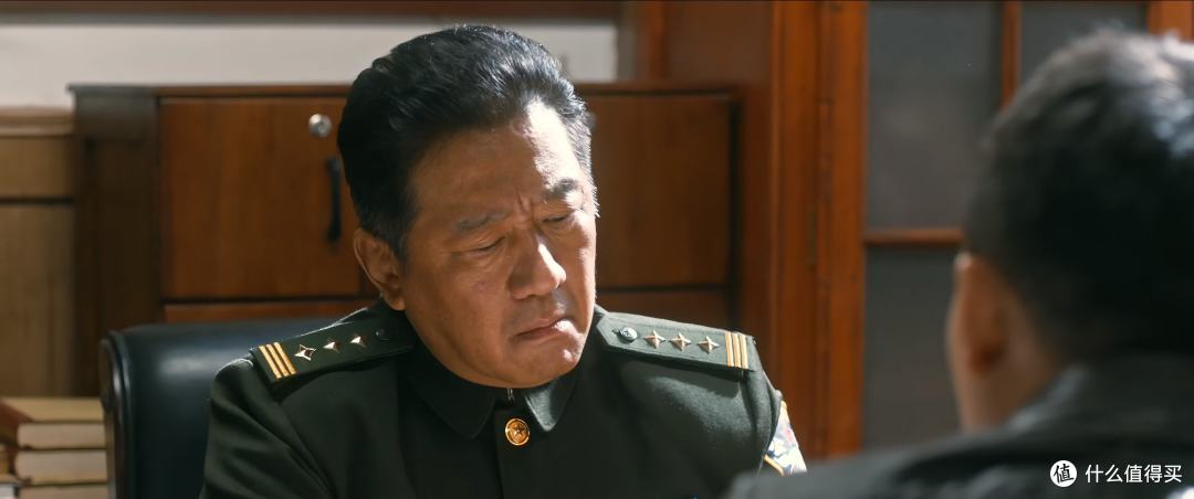 张译《他是谁》07热播,卫国平为破案心脏病发作