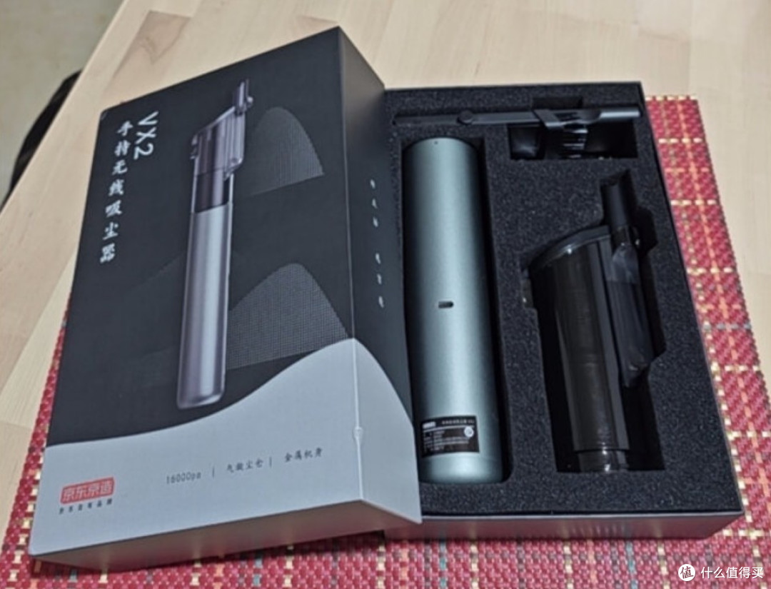 什么样的吸尘器更适合有宠物的家庭使用？