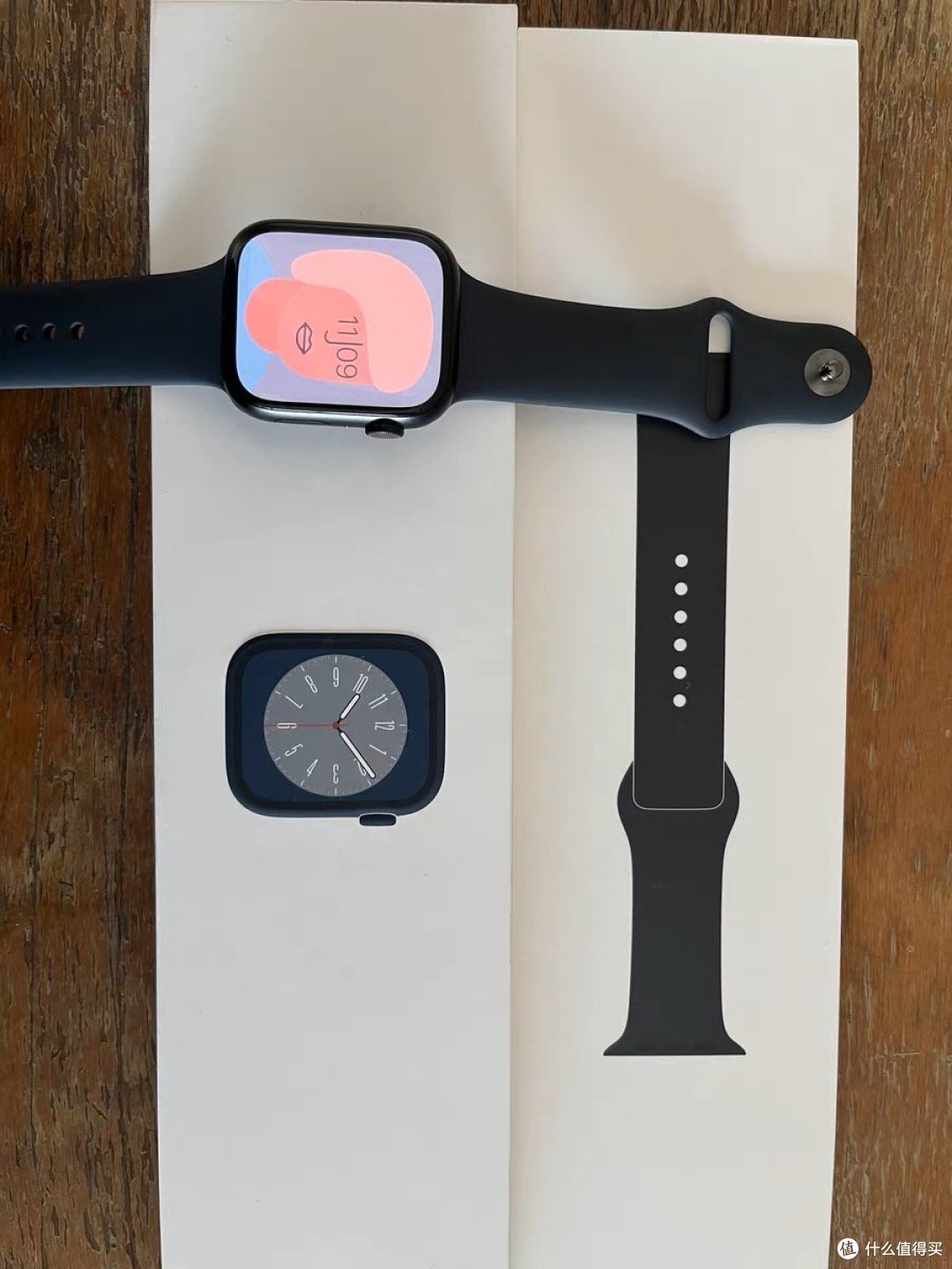 Apple Watch Series 8午夜色铝金属表壳