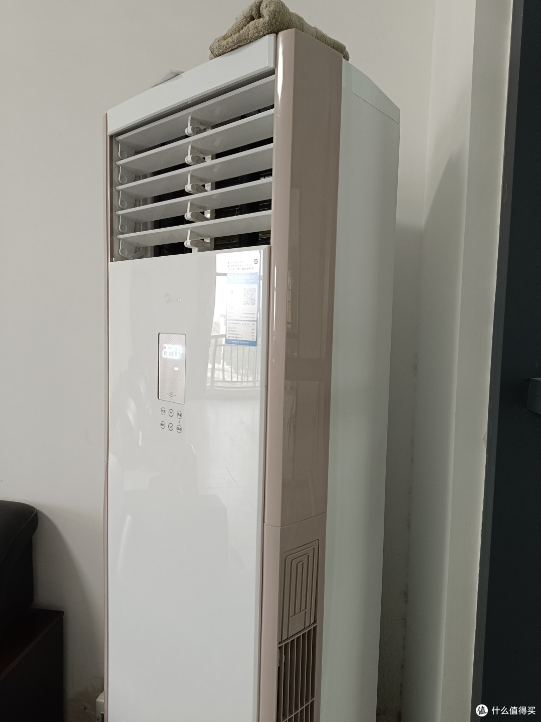 家电 篇九十:反应迅速,超大风力的美的冷静星立式空调