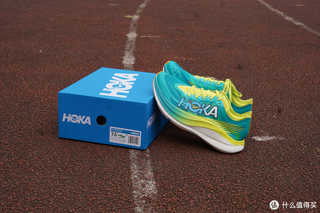 618买什么，当然是快上加快的HOKA Rocket X2碳板跑鞋