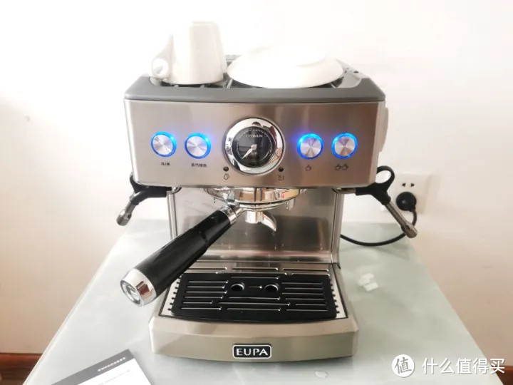 【实测意式半自动咖啡机】它为何被称为真正专业的咖啡机？——来自懒癌患者与半自动咖啡机的美妙邂逅