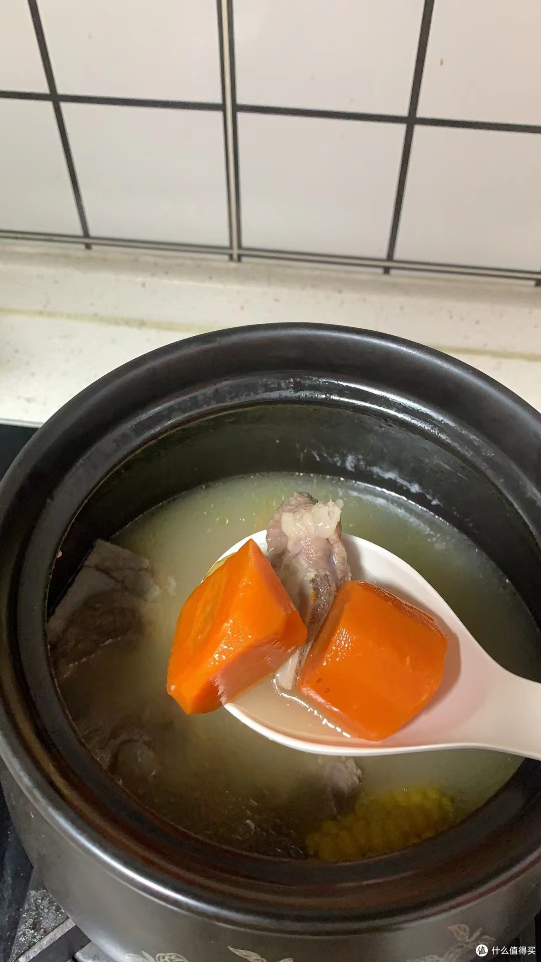 如何炖一碗香喷喷的大骨汤