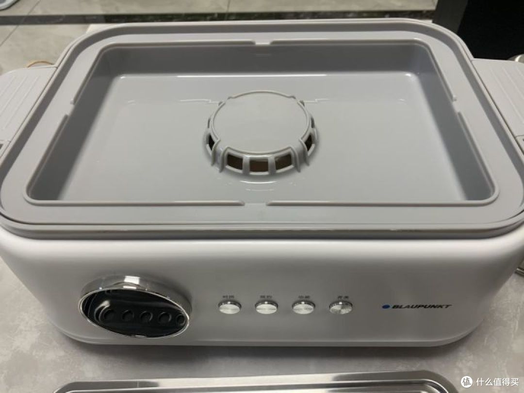 电蒸锅到底该如何选择，电蒸锅有必要买吗，作为家庭大厨，怎么在选购电蒸锅中避坑，这几款电蒸锅绝对值得入手。