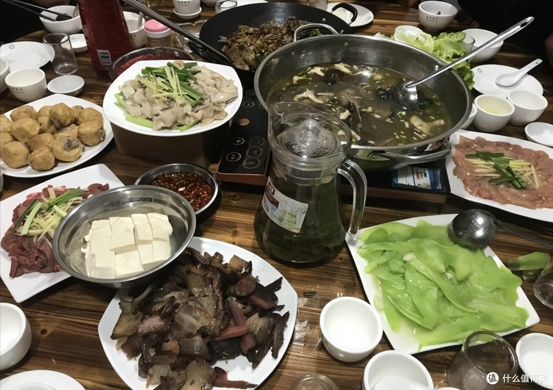 一百块钱的酒席能吃啥?10菜1汤简单美味,1年1次值得期待