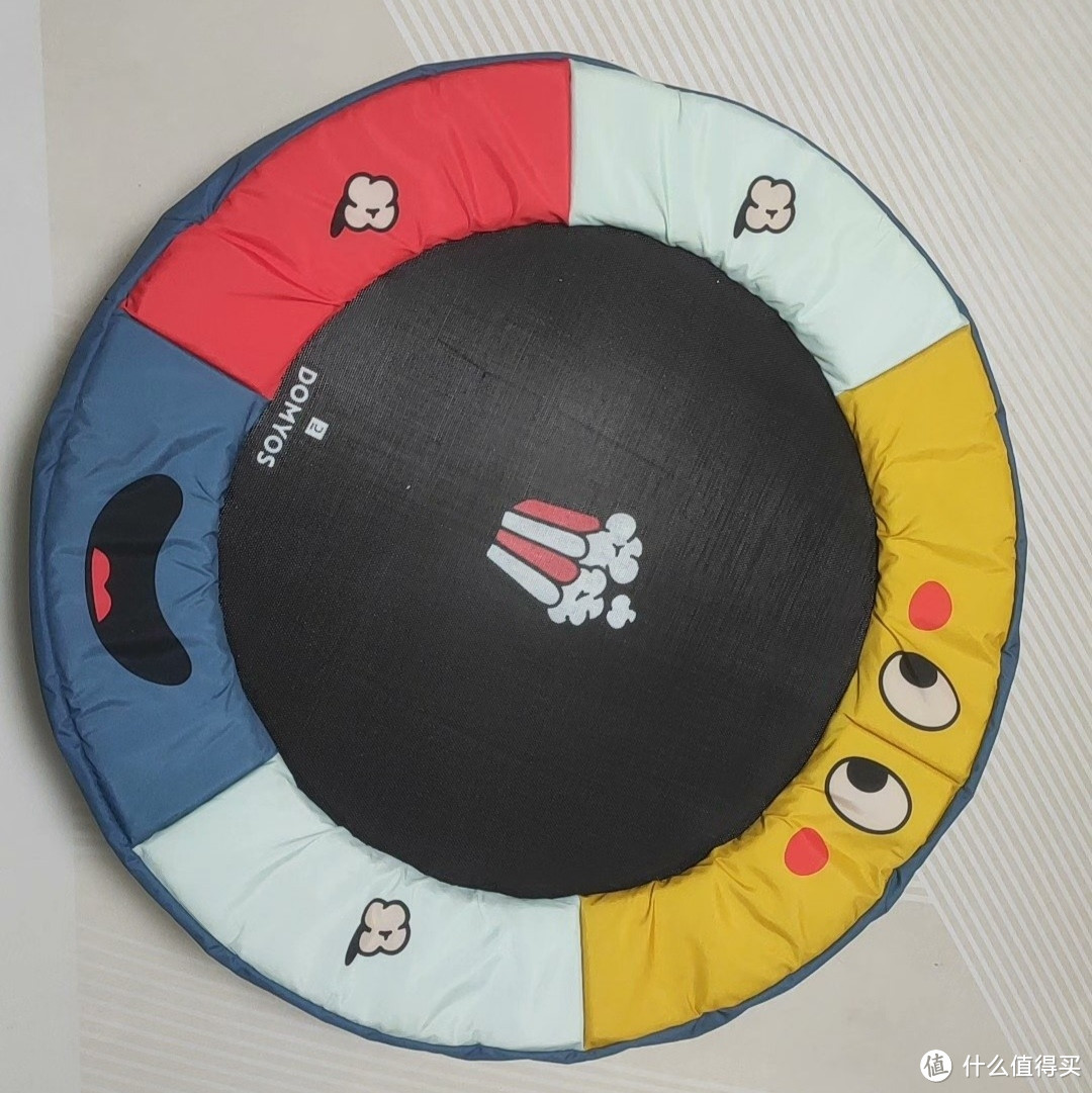 母婴用品 篇四:迪卡侬这款儿童蹦蹦床太适合小朋友们玩儿了