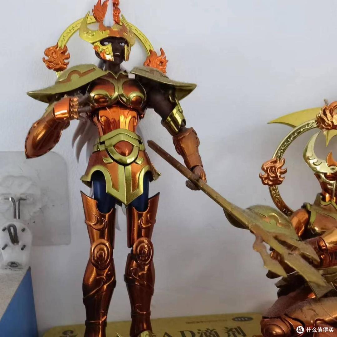 都叫黄金枪 是天秤座的厉害 还是海皇子的厉害