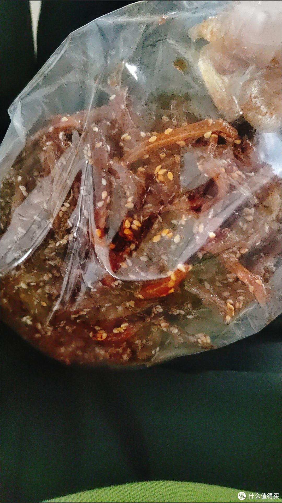 香辣鳗鱼丝-网红爆品海鲜零食，蜜汁甜辣小鱼干解馋小吃特产干货，让你大快朵颐！