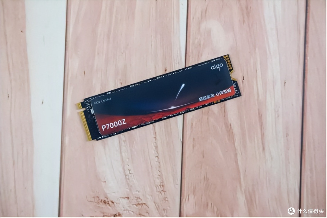 SSD最近也太卷了!PS5扩容升级好时机,试试国产顶级固态行不行