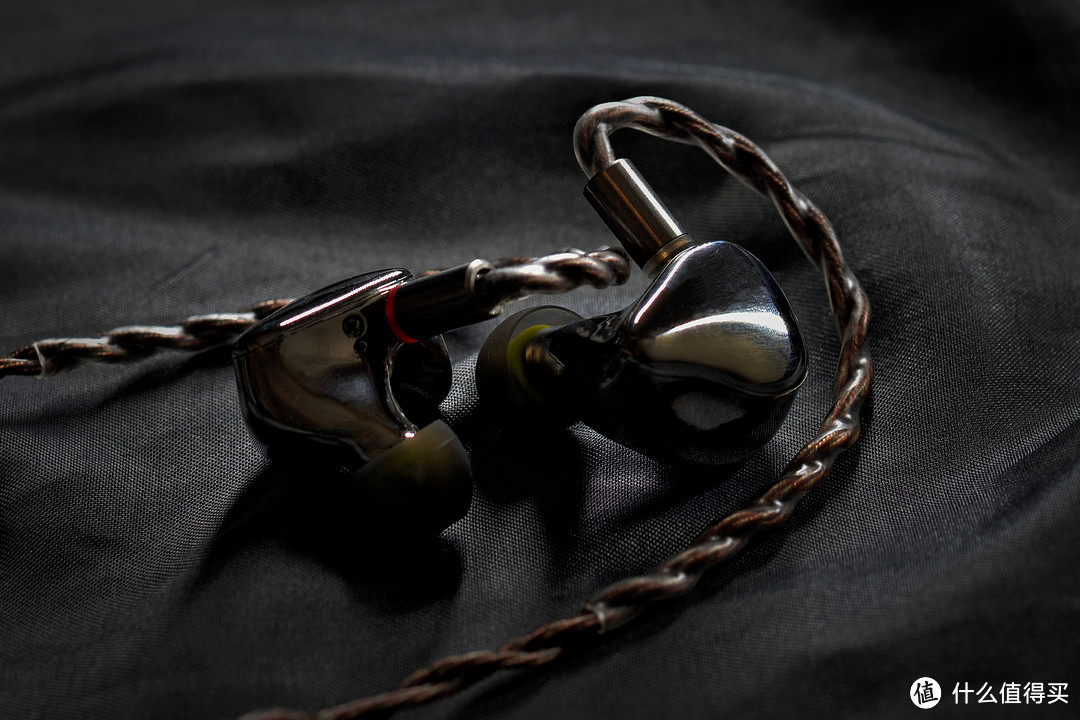 【耳边评测】五毒俱全——LETSHUOER铄耳Cadenza 12旗舰耳机评测