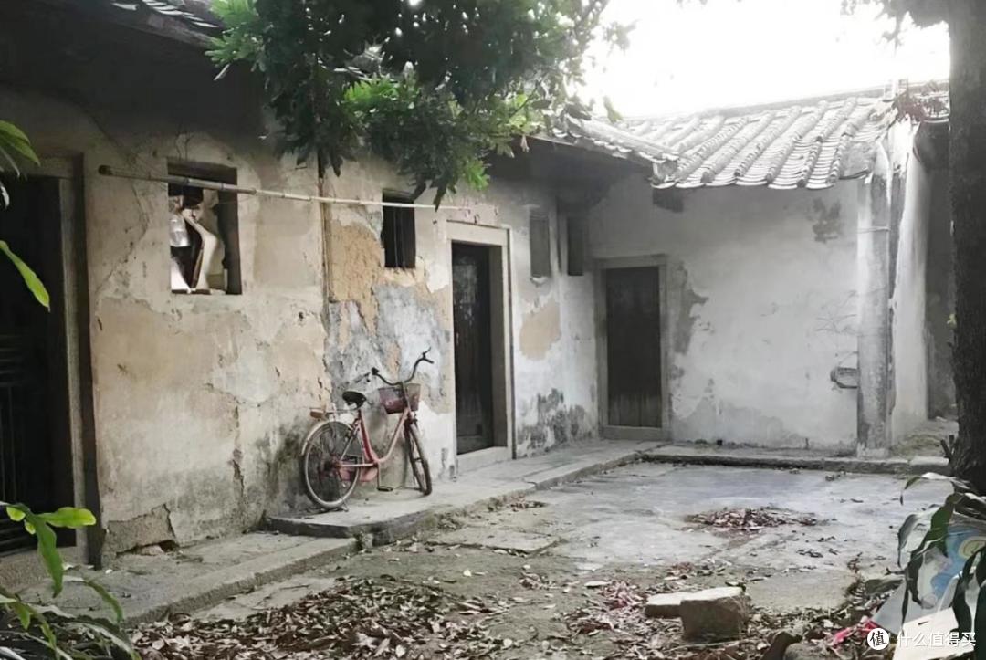 再穷再傻也不买一楼,这7个缺点让人“苦不堪言”,想要搬家