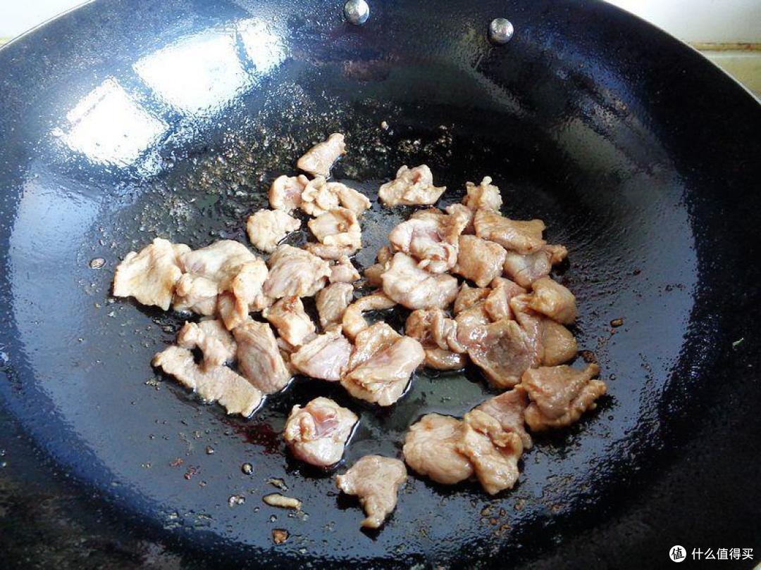 我家晚餐，两菜一主食，清淡美味又好做，怎么吃都不胖