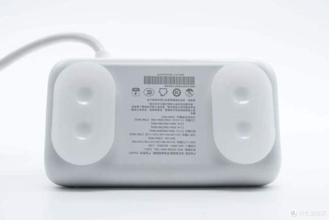上得了台面的插座,让电器继续向前冲吧,航嘉 100W 充吧评测