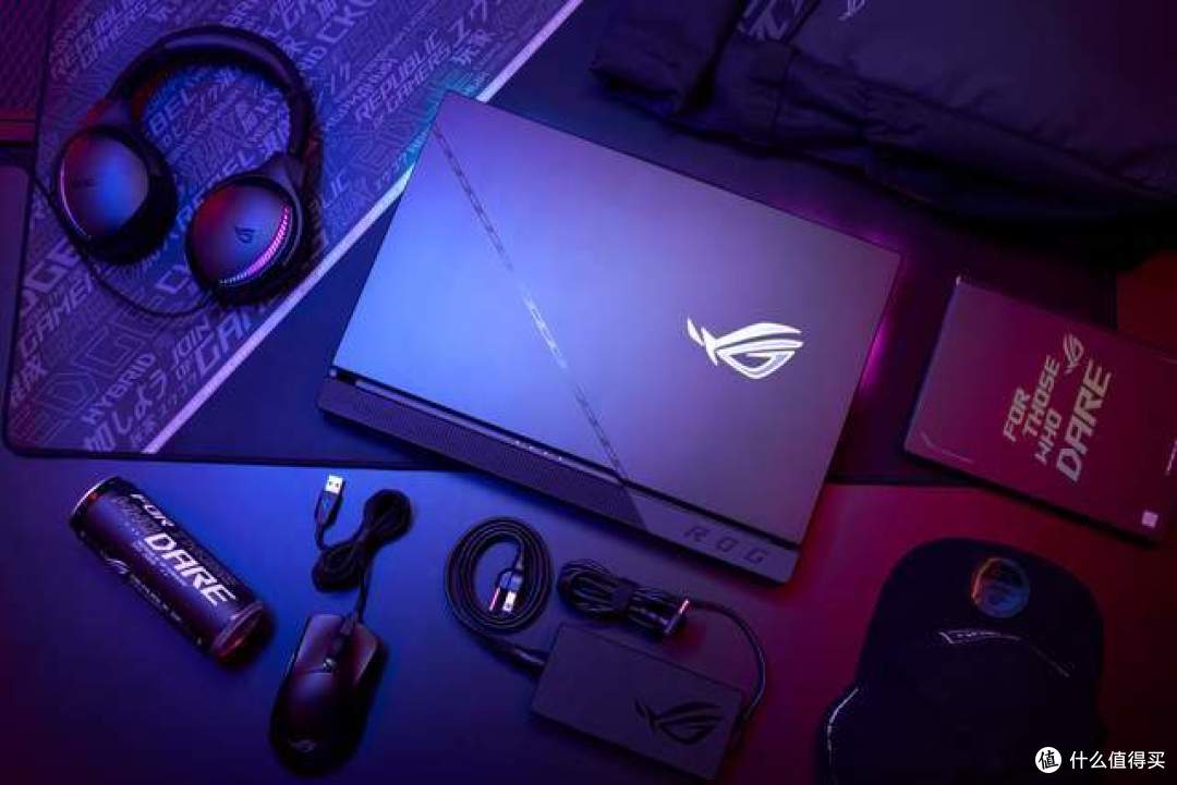 ROG魔霸7 Plus 超能版「图赏」:首批“Zen 4”架构锐龙7000游戏本