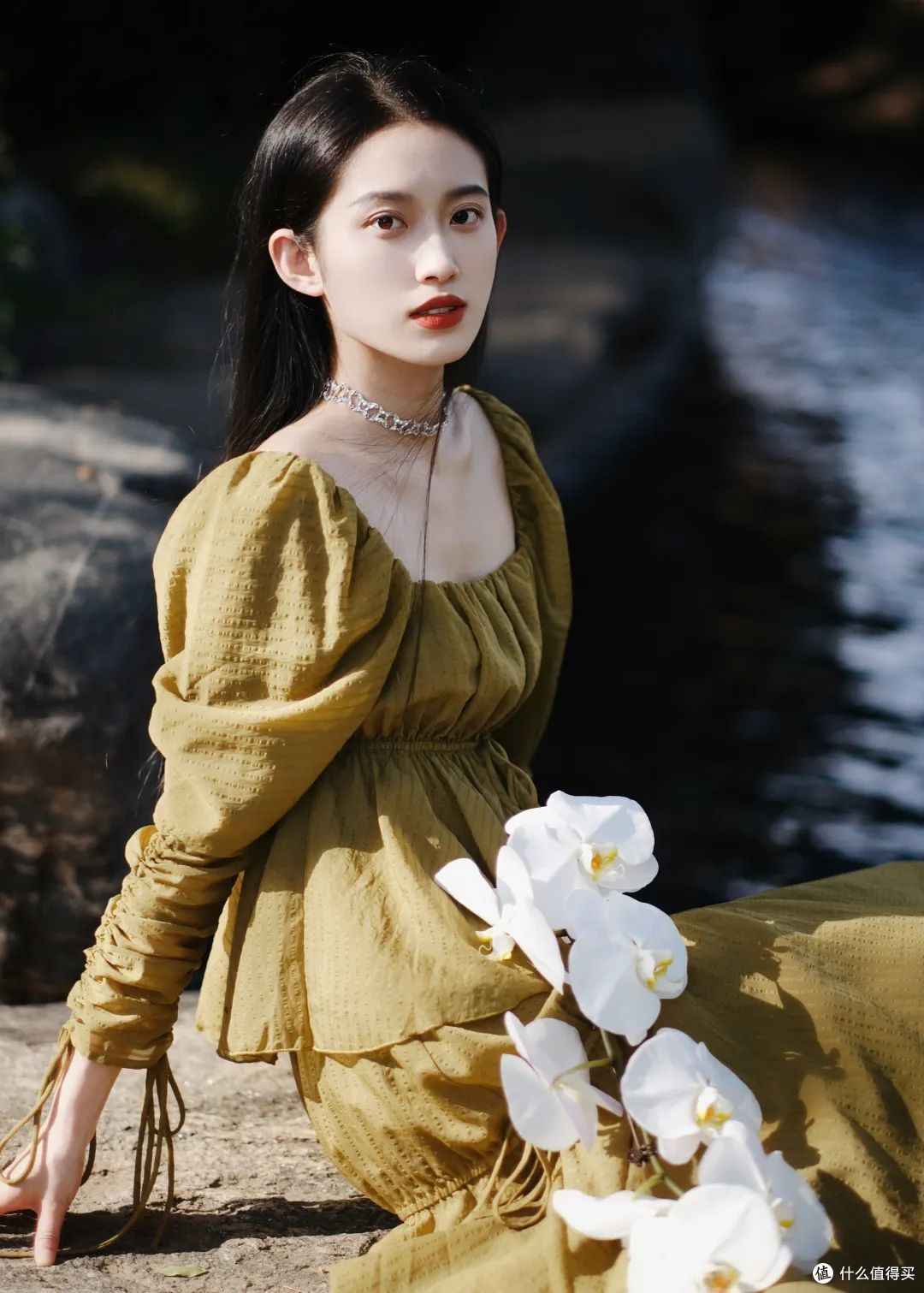 这个年轻的设计师品牌,将千年非遗技艺带进了衣服里