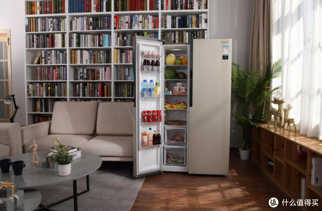 冰箱的存鲜让居家幸福感提升，三星冰箱的专业度让人折服