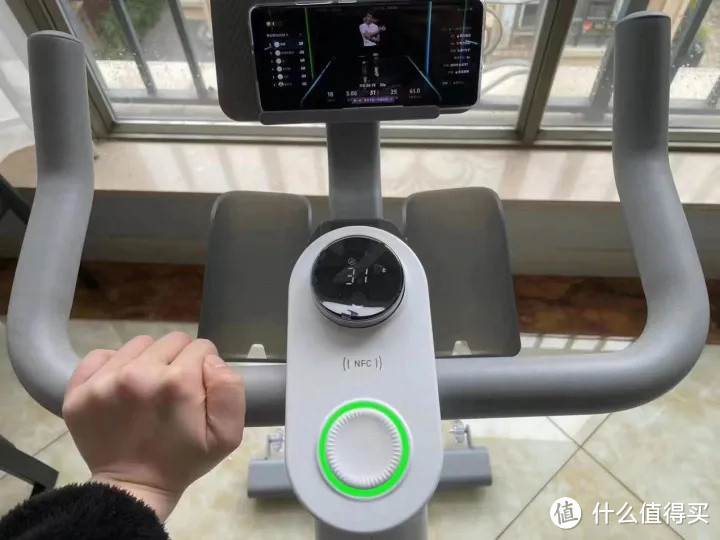 居家减脂健身必备运动器材——野小兽mini动感单车，每天只需7分钟，轻松拥有完美身材！