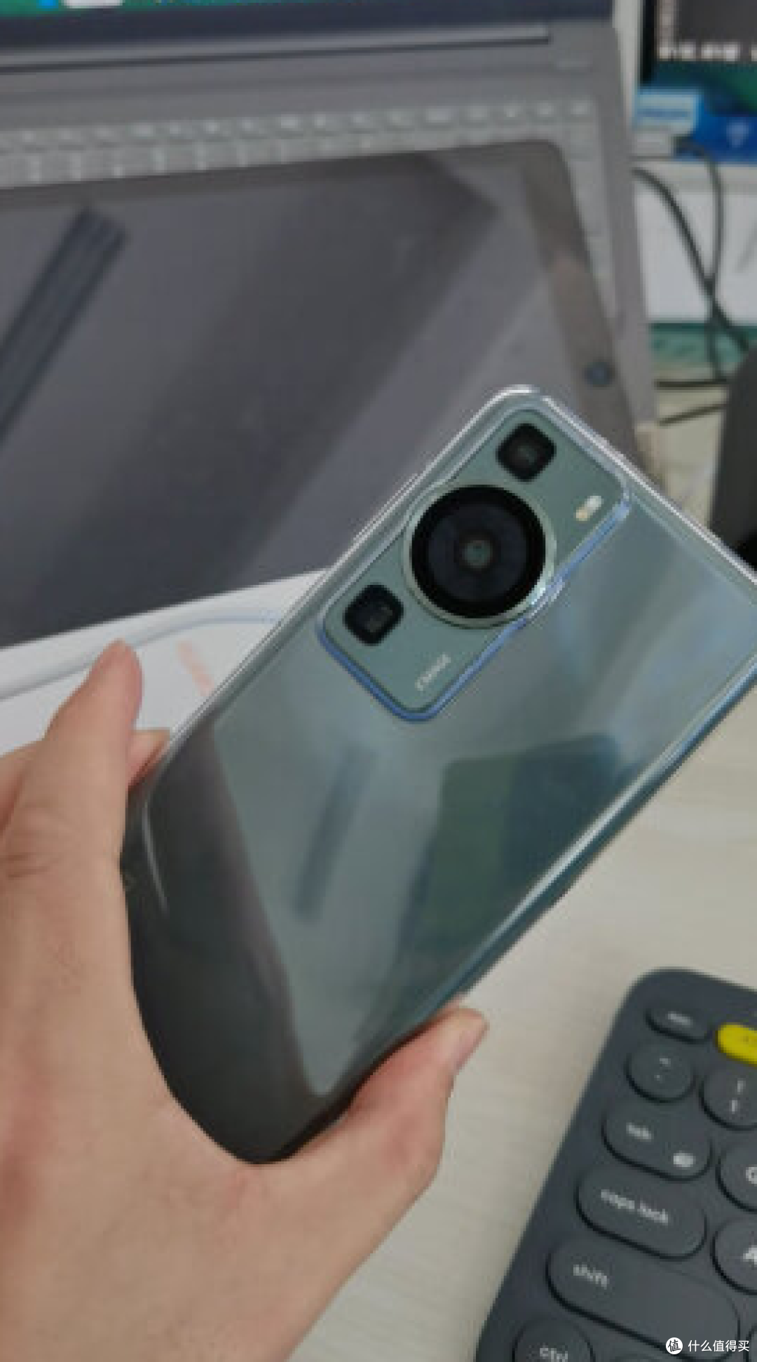 鸿蒙操作系统3.1，骁龙 8+ Gen1 处理器，华为P60