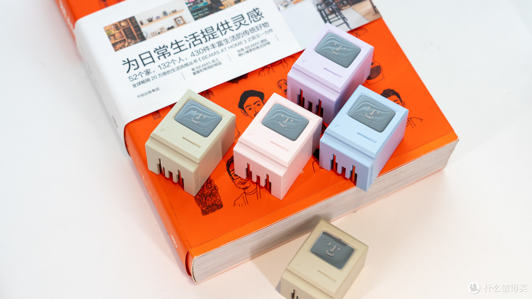 两代「麦金塔」造型的充电器对比,每一款都堪比手办:闪极 Retro 67W氮化镓充电器评测分享