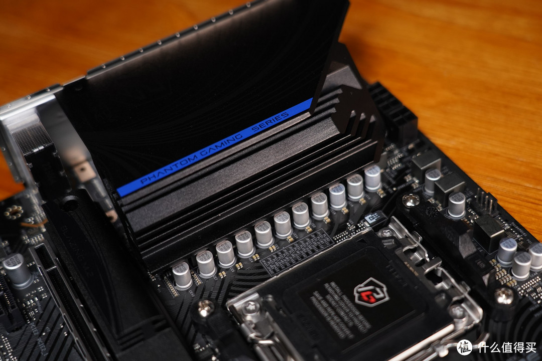 AMD降价7600X+华擎B650M甜点配置：易大师进化版装机分享