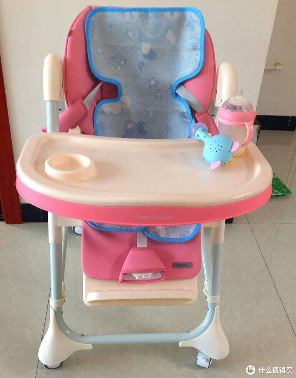 家有德国婴儿餐椅，让宝宝好好吃饭陪伴宝宝成长