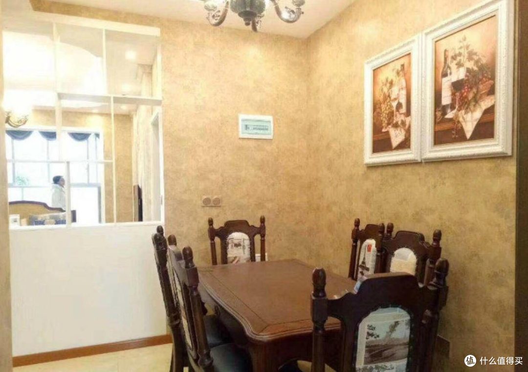 132㎡复式楼中楼,欧式风格装修,完工后有点懵,露台变成休闲区