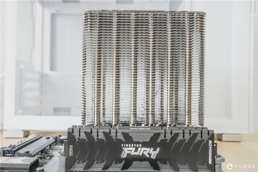 迎广327机箱+13600K+B760M重炮手+索泰RTX 4070Ti显卡装机