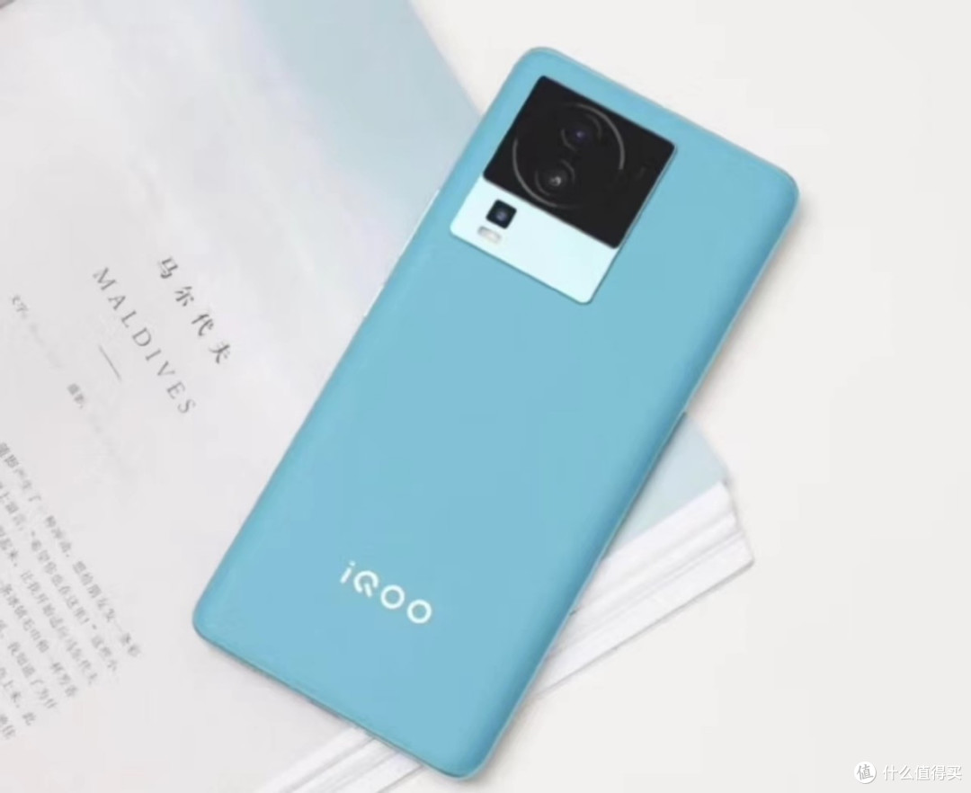 16GB+256GB跌至2599元，骁龙8+、120W闪充、5000mAh，vivo太猛了